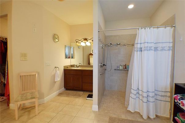 Bathroom, Interior, Recessed Lighting