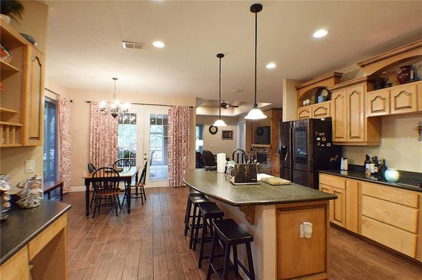 Chandelier, Dining room, Interior, Kitchen, Pendant Lights, Recessed Lighting, Wood Texture Flooring