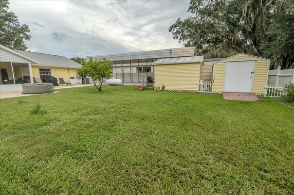 Backyard, Exterior