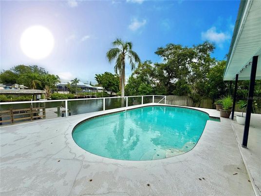 Exterior, Pool, Water