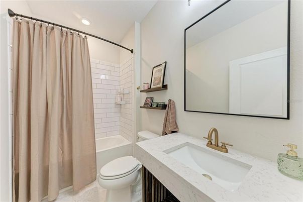 Bathroom, Interior, Recessed Lighting