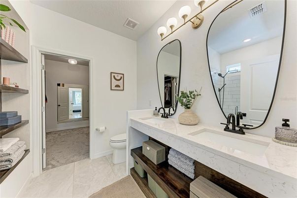 Bathroom, Dual Sink Vanities, Interior, Recessed Lighting