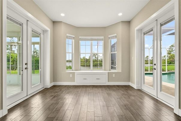 Empty room, Interior, Recessed Lighting, Wood Texture Flooring