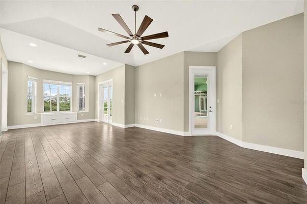 Empty room, Interior, Recessed Lighting, Wood Texture Flooring