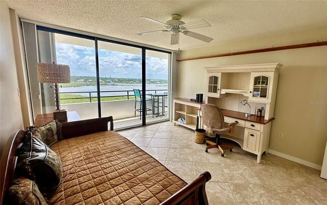 Bedroom, Home Office, Interior, Water