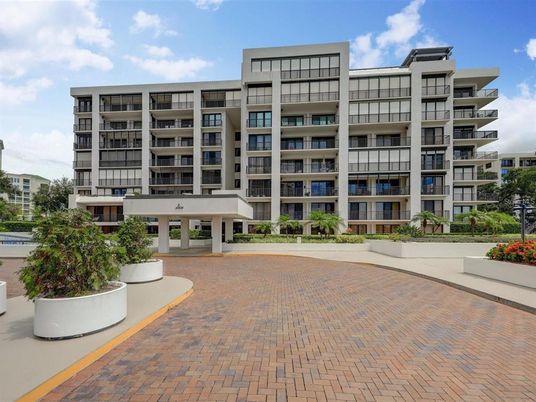 Exterior, Facade, Condo Building