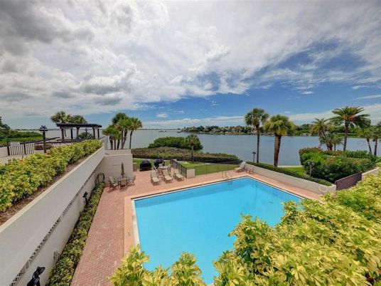 Exterior, Pool, Water
