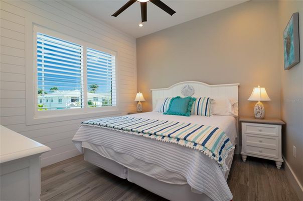 Bedroom, Interior, Recessed Lighting, Water, Wood Texture Flooring