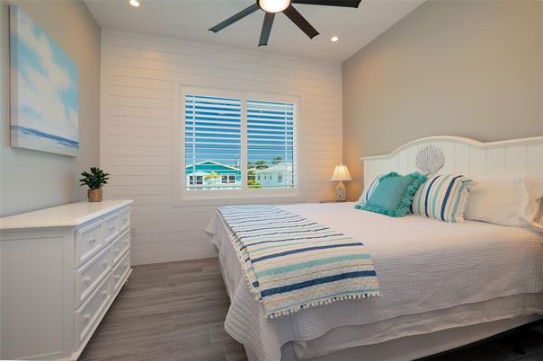 Bedroom, Interior, Recessed Lighting, Water, Wood Texture Flooring