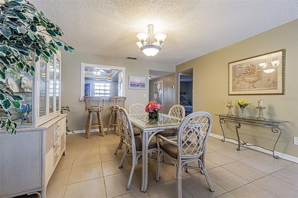 Chandelier, Dining room, Interior