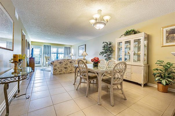 Chandelier, Dining room, Interior