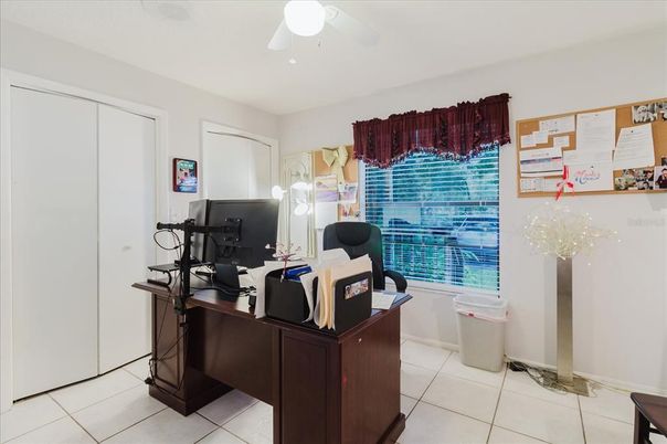 Home Office, Interior