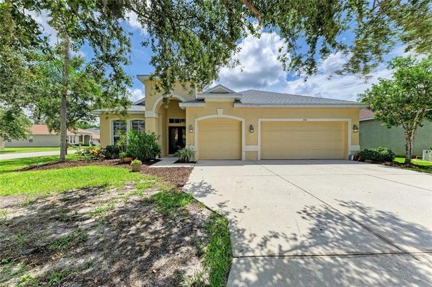 Attached, Exterior, Facade, Ranch