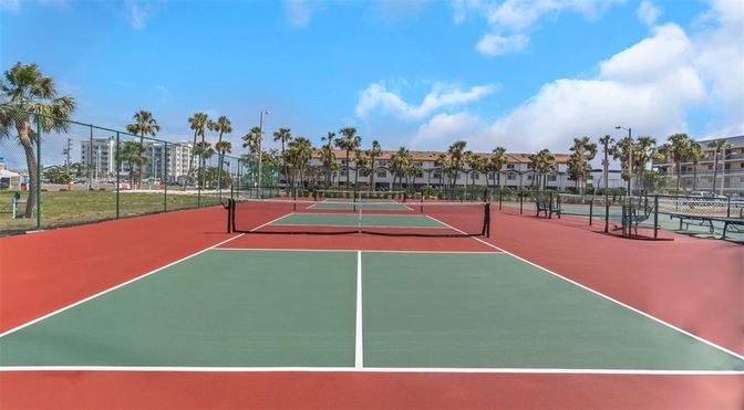 Exterior, Tennis Courts