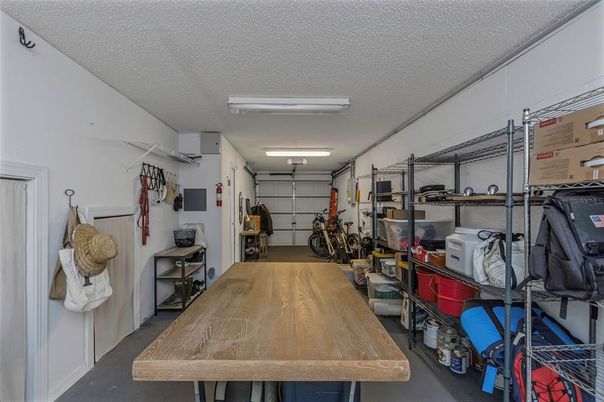 Garage, Interior