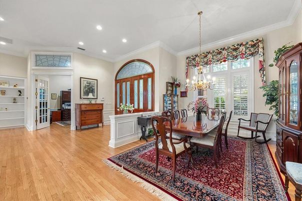 Chandelier, Dining room, Interior, Recessed Lighting, Wood Texture Flooring