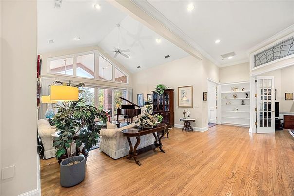 Interior, Living room, Piano, Recessed Lighting, Wood Texture Flooring