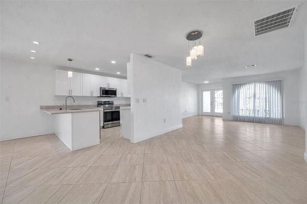 Chandelier, Interior, Kitchen, Pendant Lights, Recessed Lighting, Stainless Steel Appliances