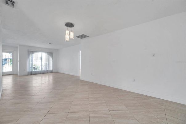 Empty room, Interior, Pendant Lights
