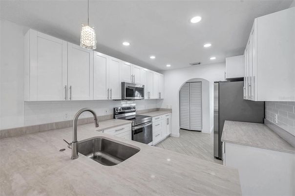 Interior, Kitchen, Pendant Lights, Recessed Lighting, Stainless Steel Appliances