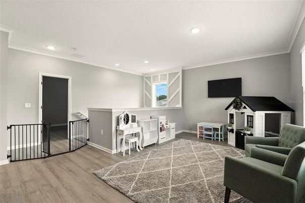 Interior, Recessed Lighting, Wood Texture Flooring