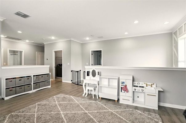 Interior, Recessed Lighting, Wood Texture Flooring
