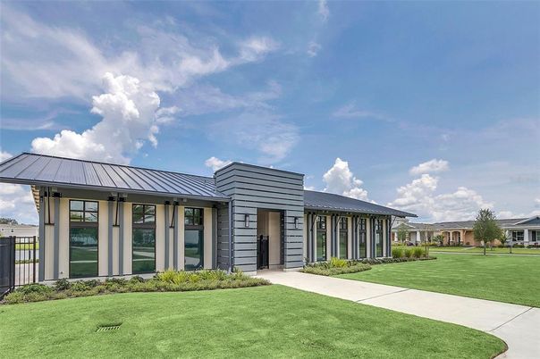 Backyard, Exterior, Facade, Ranch
