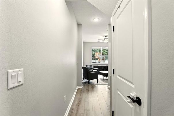 Interior, Recessed Lighting, Wood Texture Flooring