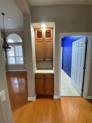Interior, Pendant Lights, Recessed Lighting, Wood Texture Flooring