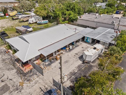 Exterior, Drone