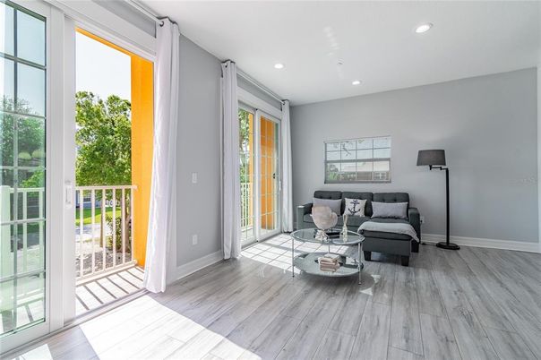 Interior, Living room, Recessed Lighting, Wood Texture Flooring