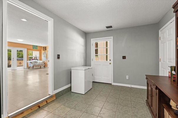 Interior, Recessed Lighting, Washer