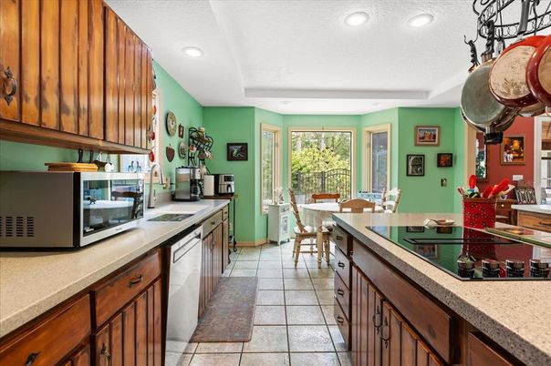 Dining room, Interior, Kitchen, Recessed Lighting