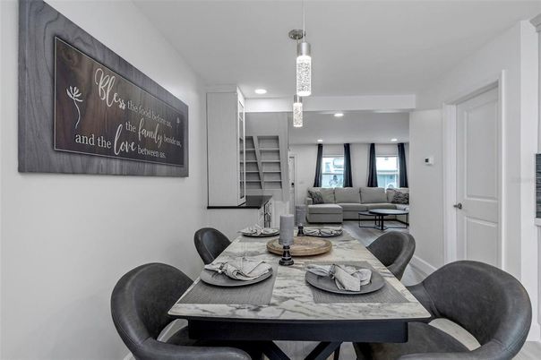 Dining room, Interior, Living room, Pendant Lights, Recessed Lighting