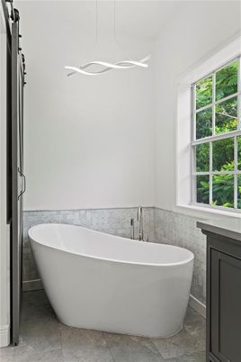 Bathroom, Free Standing Baths, Interior