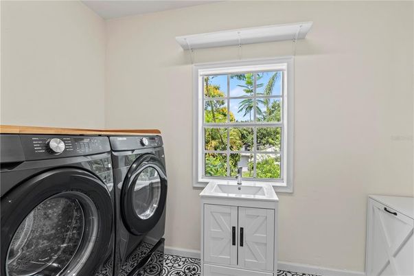 Interior, Washer