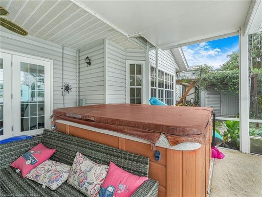 Exterior, Hot Tub