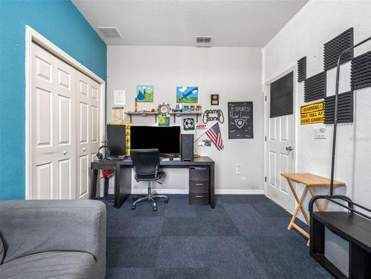 Home Office, Interior