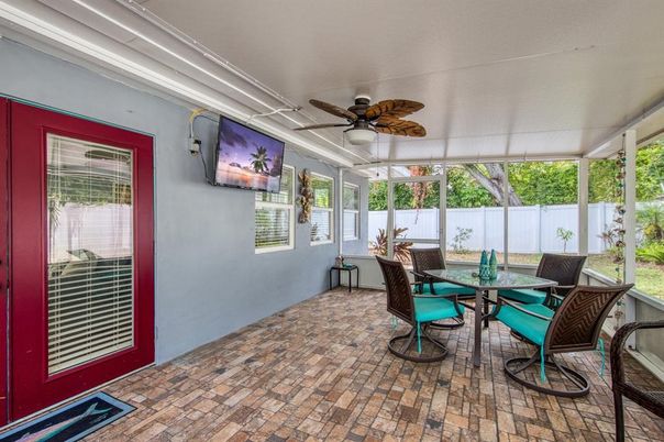 Dining room, Interior, Sun Room