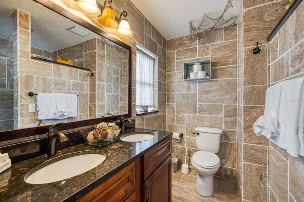 Bathroom, Dual Sink Vanities, Interior
