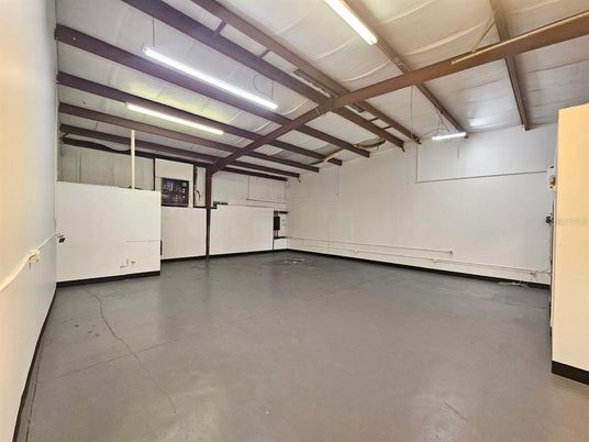 Garage, Interior, Washer