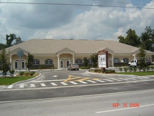 Exterior, Facade, Ranch