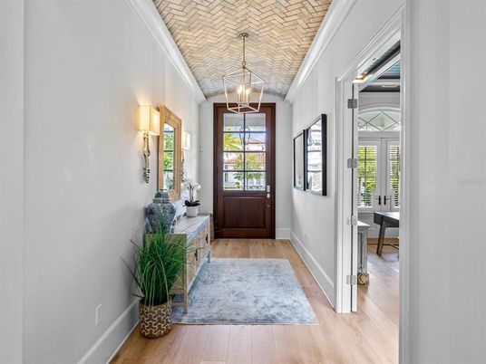 Interior, Pendant Lights, Wood Texture Flooring