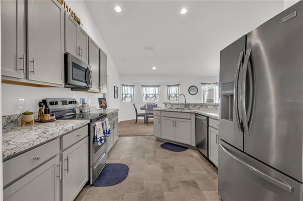 Dining room, Interior, Kitchen, Recessed Lighting