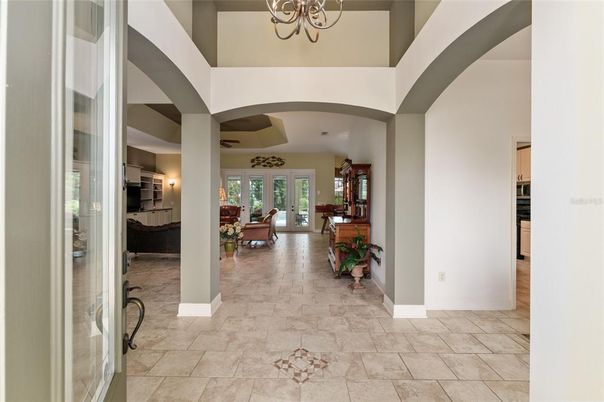 Chandelier, Interior, Living room