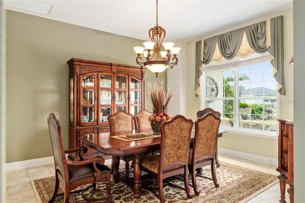 Chandelier, Dining room, Interior