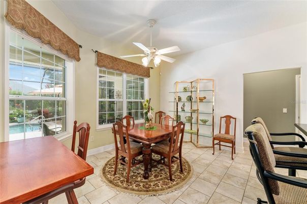 Dining room, Interior