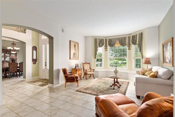 Chandelier, Dining room, Interior, Living room