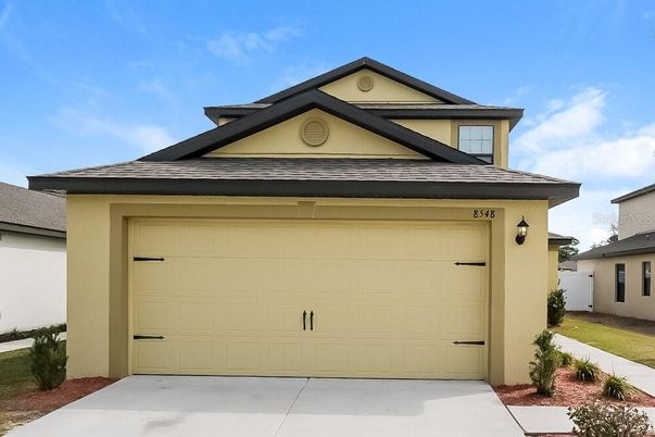 Attached, Exterior, Facade, None