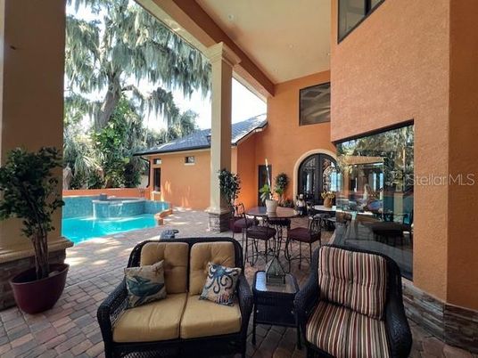 Exterior, Pool